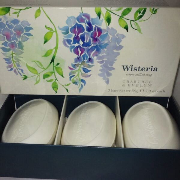 Crabtree & Evelyn wisteria soap set