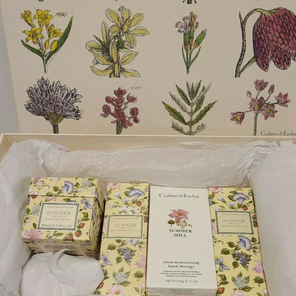 Crabtree Evelyn summerhill boxed gift set